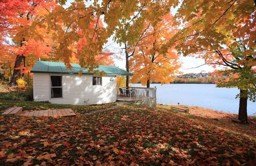 Saint-Augustin-de-Desmaures Cabin | Camping - Chalets Lac St-Augustin