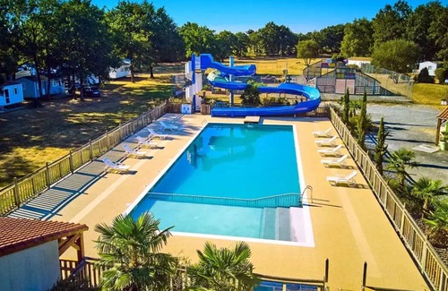 La Boissiere-de-Montaigu House | Camping Heart of Vendée* - Classic XL 3-room mobile home for 4 people