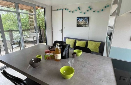 Mont-pres-Chambord House | Camping 3 étoiles - Piscine - ccbbiaa