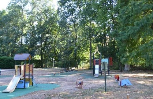 Chateauroux House | Camping 3 étoiles - cca0gbg