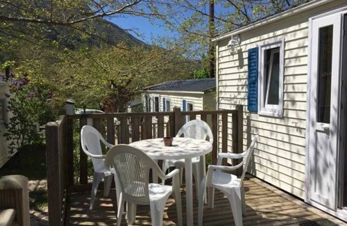 Castellane House | Camping 3 étoiles - ccbbbda