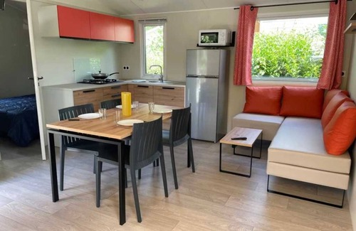 Pont-Scorff House | Camping 3 étoiles - Piscine - efcgae
