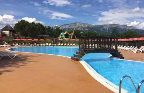 Recoubeau-Jansac House | Camping 4 étoiles - Parc aquatique - eebb0h