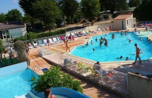 Challans House | Camping 4 étoiles - Parc aquatique - efcia0