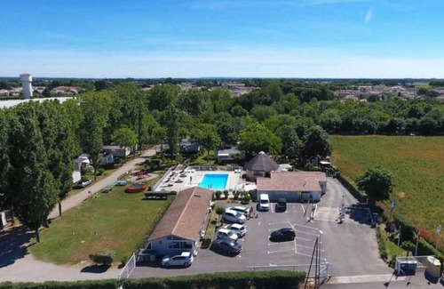 Lansargues House | Camping 4 étoiles - Piscine - ccbahdd