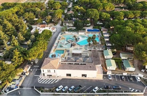 Lunel House | Camping 4 étoiles - Piscine - ccb0hei