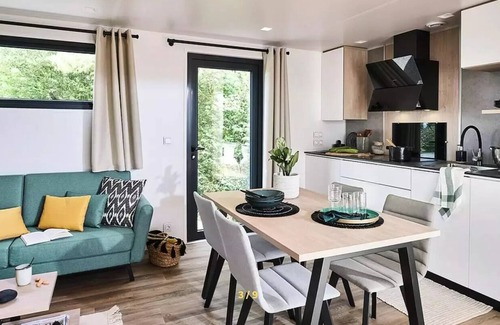 Crecy-la-Chapelle House | Camping Country Park Crécy La Chapelle * - Mobile Home KING 4 Rooms 6 People