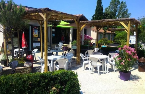 Montpezat-de-Quercy House | Camping du Faillal *** - 4 room cottage 6/8 people