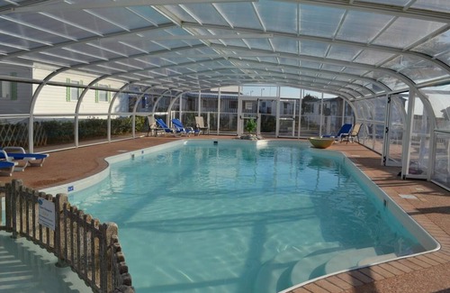 Saint-Michel-Chef-Chef RV Rental | Camping du Bord de Mer