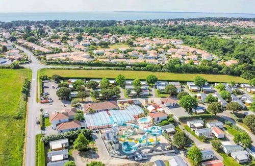 Tharon-Plage House | Camping - Parc aquatique - ccagf0c