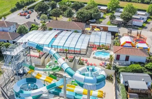 Tharon-Plage House | Camping - Parc aquatique - ccageic
