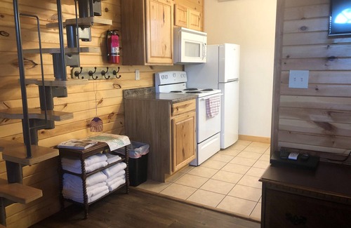 Custer Cabin | Camping in the beautiful Black Hills! Cabin #5
