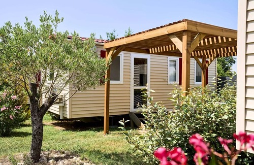 Malemort-du-Comtat House | CAMPING LA CERISE * - Mobile home 2 bedrooms Air conditioning - Saturday 4 people