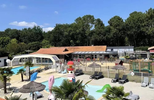 Saint-Laurent-de-Medoc House | Camping Le Paradis * - Bamboo Mobile Home 3 Rooms 4 People + TV