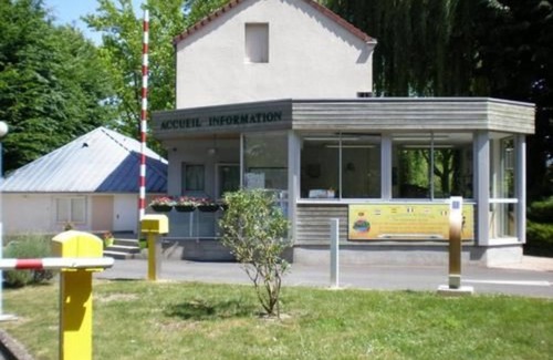 Chateauroux RV Rental | Camping le Rochat
