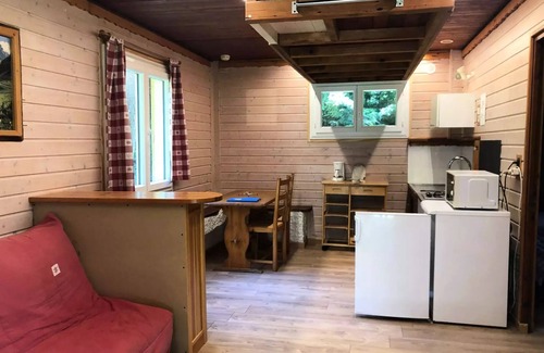 Messery Ski Chalet | Camping maeva Escapades Relais du Léman *** - Cozy Small 2 Room Chalet 4 People + TV
