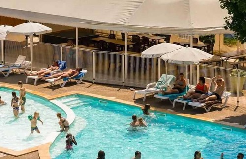 Clairvaux-les-Lacs House | Camping - Piscine - ccagfdc