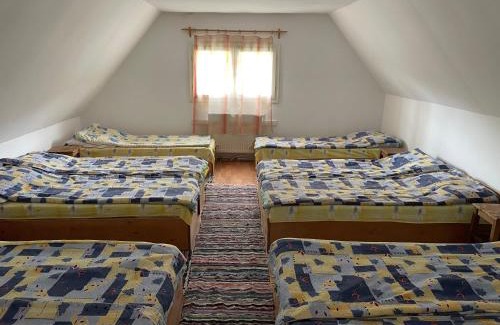 Faget House | Camping