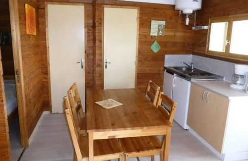 Rouffignac-Saint-Cernin-de-Reilhac Ski Chalet | Campsite Flower Les Terrasses de Dordogne * - Standard Chalet 3 rooms 4 people Without Sanitary facilities