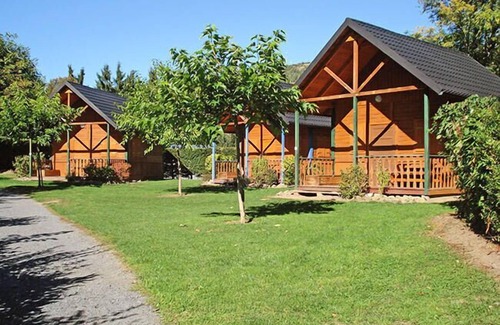 Saint-Nectaire House | Campsite Flower the Green Valley * - 3-room Comfort Chalet for 5 people