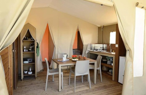 Luynes House | Campsite Flower les Granges*** - Wood Lodge Comfort 3 rooms 4 people Without Sanitary