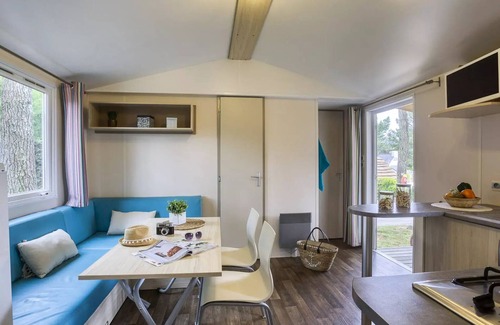Loches House | Campsite La Citadelle* - COMFORT mobile home - 4 bedrooms - 2 bathrooms for 8 people