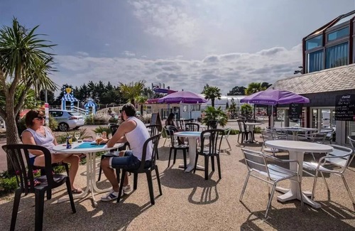 La Baule-Escoublac House | Campsite La Roseraie * - 4-room Premium Family Cottage for 7 people