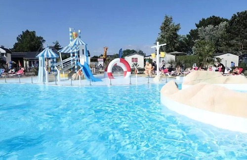 La Baule-Escoublac House | Campsite La Roseraie * - TAOS with private spa 2 bedrooms with covered terrace 5p 5 people
