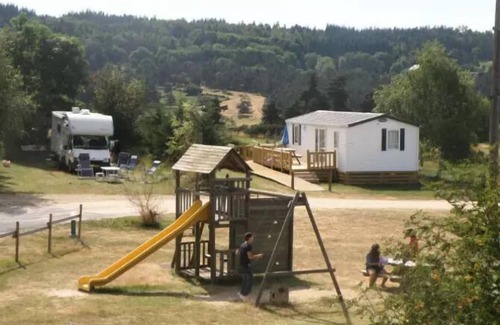 Chastanier House | Campsite Les sous bois du Lac *** - F1 -Gite Ground Floor 4 people