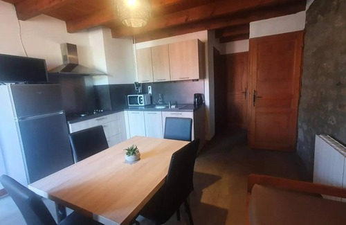 Chastanier House | Campsite Les sous bois du Lac * - F1D - Semi-detached terrace cottage for 4 people