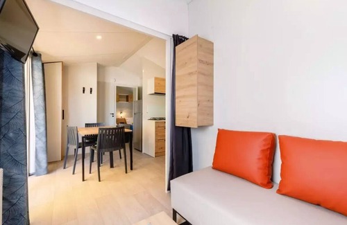 Bois-de-Cene House | Campsite maeva Escapades Le Bois Joli * - Mobile Home Privilege 4 Rooms 6 People + TV