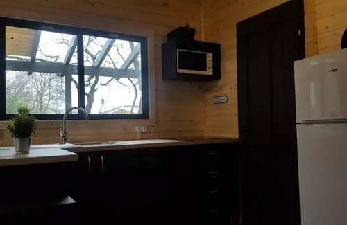 Caro House | Campsite maeva Respire Domaine de Kervallon * - Cottage Trapper 4 Rooms 6/8 People + TV