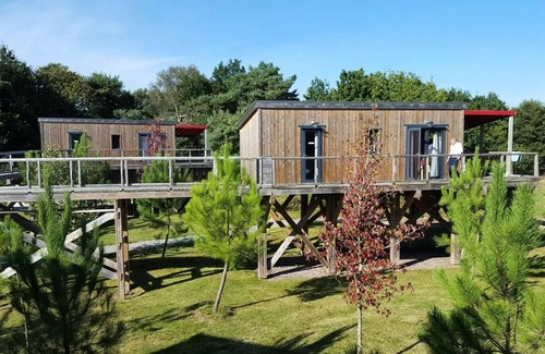 Caro House | Campsite maeva Respire Domaine de Kervallon * - Cottage Trapper 4 Rooms 6/8 People + TV