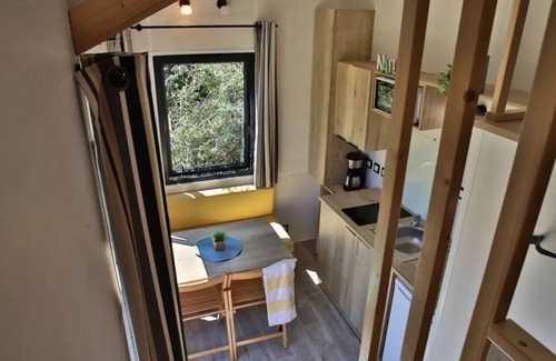 Caro House | Campsite maeva Respire Domaine de Kervallon * - Tiny House 3 Rooms 4 People + TV