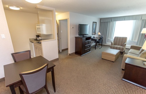 Edmonton Hotel | Campus Tower Suite Hotel