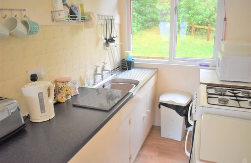 Glenfinnan Cottage | Camus Slatach - sleeps 4 guests in 2 bedrooms
