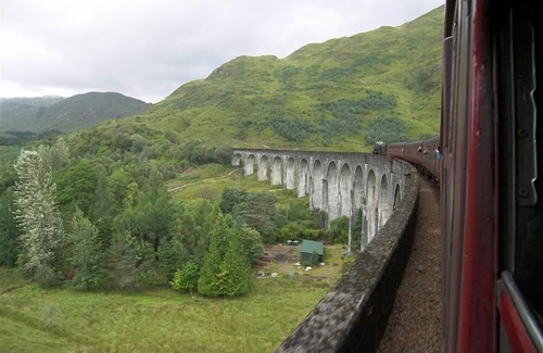Glenfinnan Cottage | Camus Slatach - sleeps 4 guests in 2 bedrooms