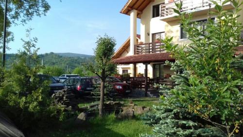 Sarasau House | Camves Inn