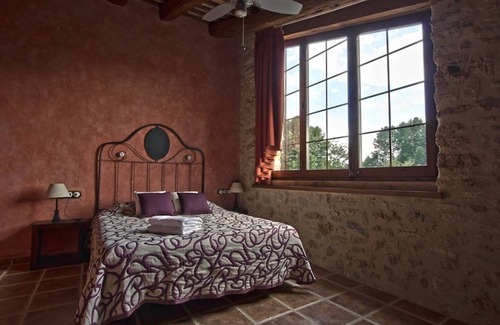 Corts Cottage | Can Barrera, rural accommodation.