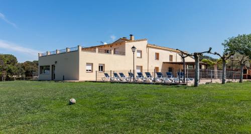 Llambilles House | Can Bugantó - amplia casa con piscina y jardín