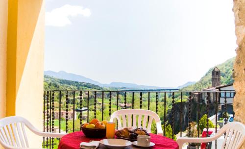 Castellfollit de la Roca Apartment | Can Castell