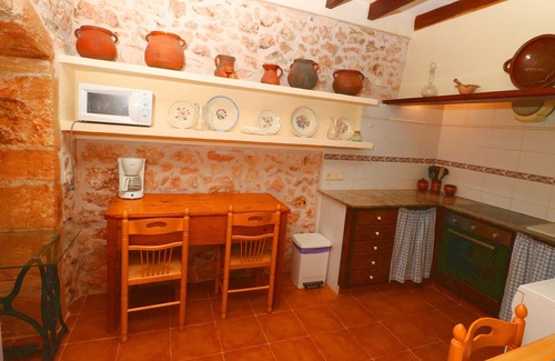 Es Llombards Villa | Can Cova, Wifi free, private pool, Garden, 5 Minutes from Cala Llombards