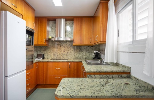 Sant Andreu de Llavaneres Apartment | Can Sans - quiet community
