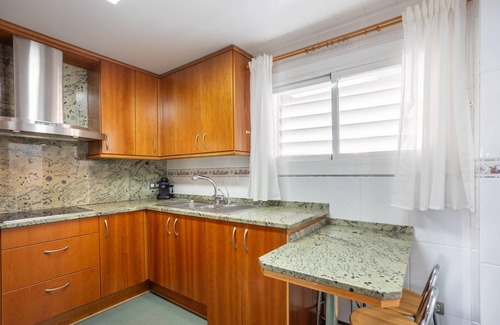 Sant Andreu de Llavaneres Apartment | Can Sans - quiet community