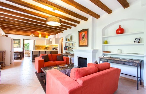 Deia Villa | Can Flor - Three Bedroom Villa, Sleeps 6