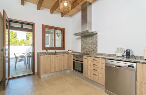 Cala Pi Villa | CAN FUENETE - Beautiful villa with private pool near the sea and the beach. Free WIFI.