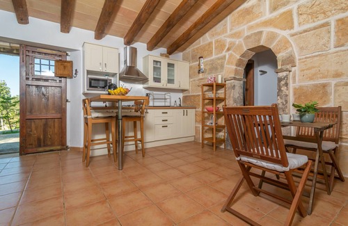 Llubi Villa | Can Grever - One Bedroom Villa, Sleeps 2