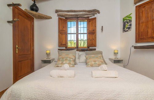 Llubi Villa | Can Grever - One Bedroom Villa, Sleeps 2