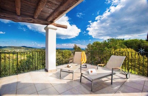 Santa Eulalia del Rio Villa | Can Macia, villa in Santa Eulalia with breathtaking sea views and sunrises