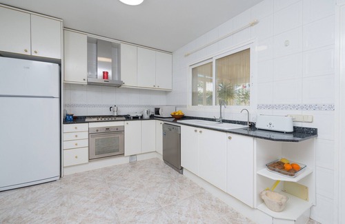 Badia Blava Villa | CAN MORAGUES & MARTORELL - Villa with private pool in BADIA BLAVA. Free WiFi